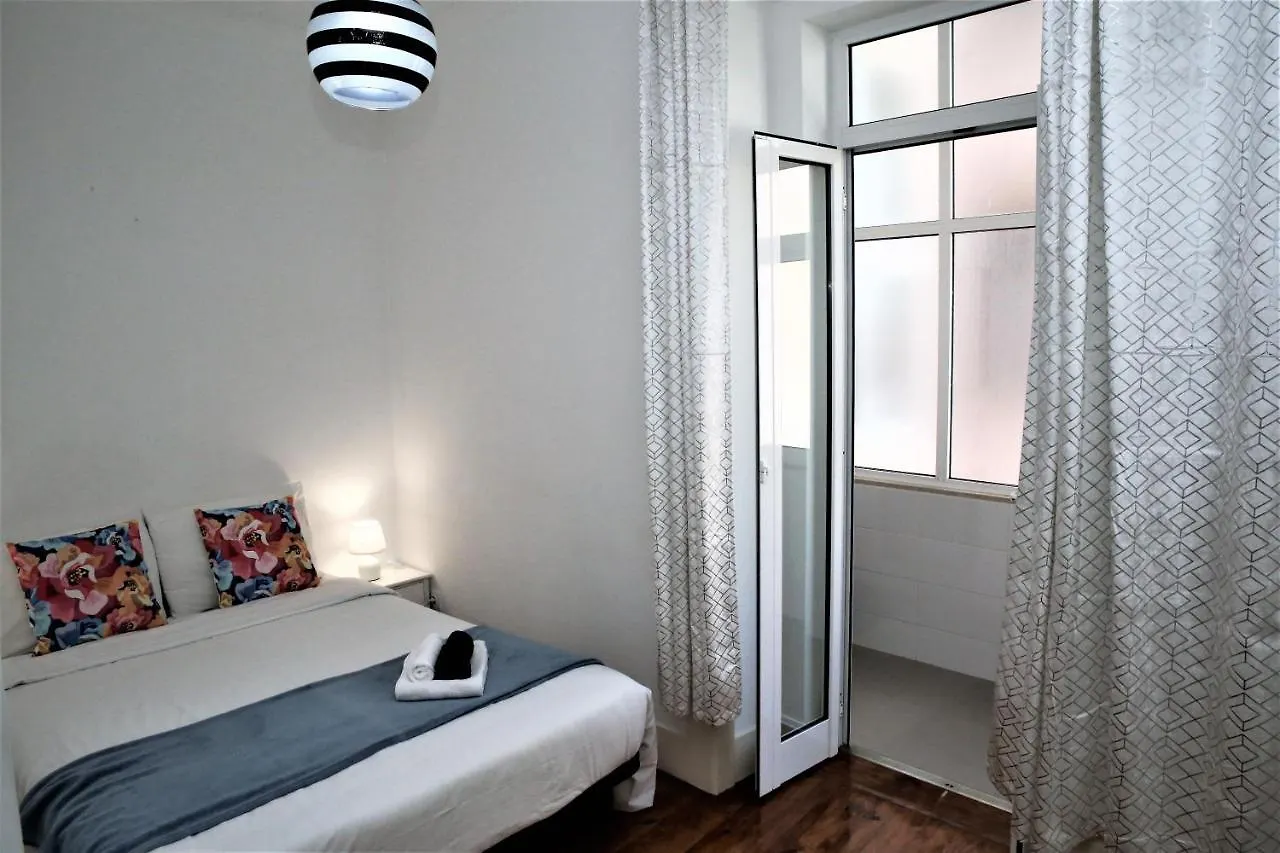 Homestay Beautiful Suite Lisbon